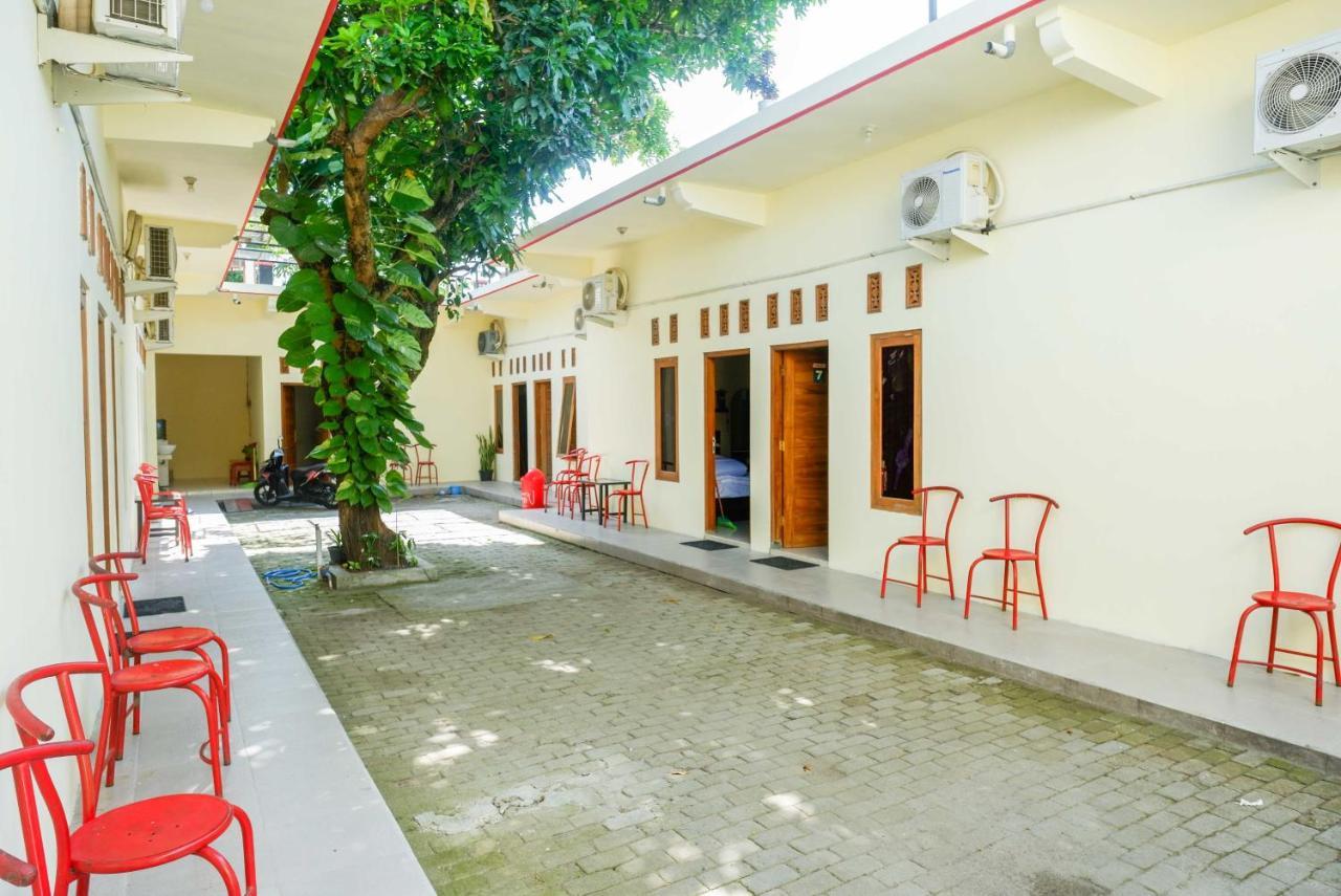 Reddoorz @ Umbul Ponggok Waterpark Klaten Dış mekan fotoğraf