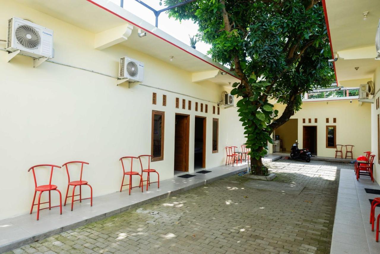 Reddoorz @ Umbul Ponggok Waterpark Klaten Dış mekan fotoğraf